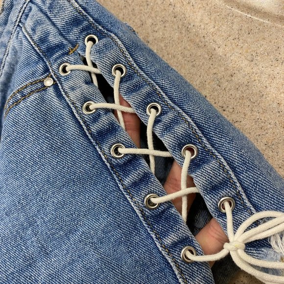 PacSun Shorts Tied-Up on Side - Picture 5 of 5